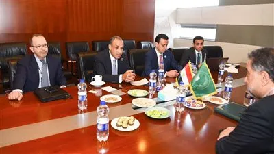 وزير الخارجية يلتقي مدير عام مفوضية الاتحاد الأفريقي