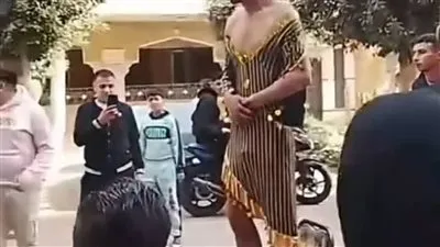 أمن القليوبية يكشف ملابسات فيديو إذلال شاب بملابس نسائية ويضبط المتهمين في بنها