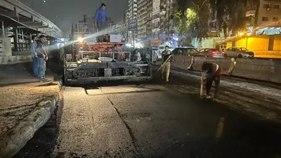 رصف ورفع كفاءة مطلع كوبري أرض اللواء بالعجوزة لتيسير الحركة المرورية