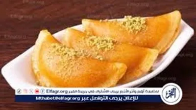 طريقة عمل القطايف الحلوة والحادقة في المنزل خطوة بخطوة