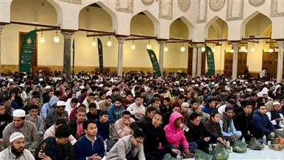 «بيت الزكاة والصدقات»ينتهي من توزيع نحو70ألف وجبة على رواد الجامع الأزهر