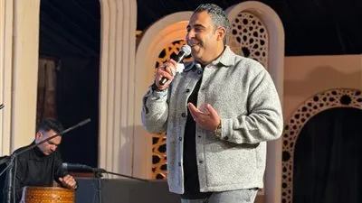 محمد عدوية يتألق بأجمل أغانيه في سهرة رمضانية.. صور