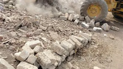 محافظ القليوبية يشرف على إزالة 15 حالة تعدٍ بالأراضي الزراعية بكفر شكر ضمن الموجة 28