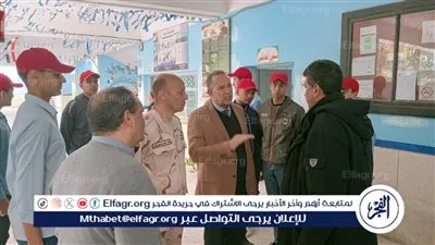 وكيل وزارة التعليم بأسيوط يتفقد الاستعدادات النهائية لحفل يوم الشهيد 