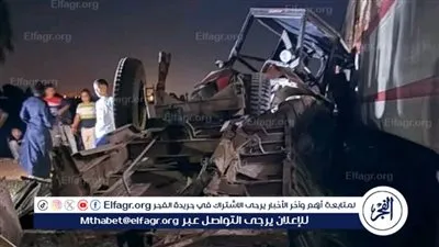 اصطدام قطار بسيارة في البحيرة دون إصابات