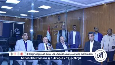 محافظ الأقصر يتابع تطبيق تعريفة السرفيس الجديدة من مركز سيطرة الشبكة الوطنية للطوارئ