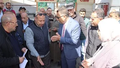 محافظ القليوبية يتفقد محطات الوقود والمواقف للتأكد من الالتزام بتعريفة الركوب الجديدة