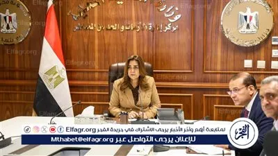 وزيرة التنمية المحلية تتابع مع المحافظين الإجراءات الخاصة بتحديد أسعار تعريفة الركوب الجديدة