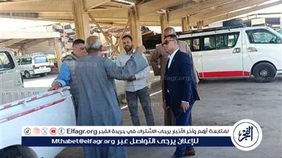 رئيس مدينة أرمنت بالأقصر يتابع تعريفة الركوب الجديدة عقب تحريك أسعار المواد البترولية