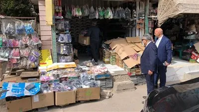 محافظ الدقهلية يتفقد المعرض الدائم بشارع قناة السويس لمتابعة توزيع الخبز وتوافر السلع والإعلان عن الأسعار