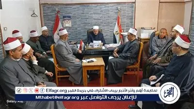وكيل أوقاف أسيوط يعقد اجتماعًا مع مديري الإدارات الفرعية استعدادًا لعيد الفطر المبارك 