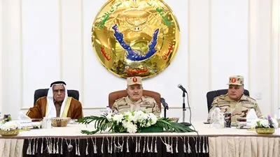 قيادة قوات شرق القناة لمكافحة الإرهاب تنظم لقاءًا وحفل إفطار لعدد من شيوخ وعواقل سيناء 