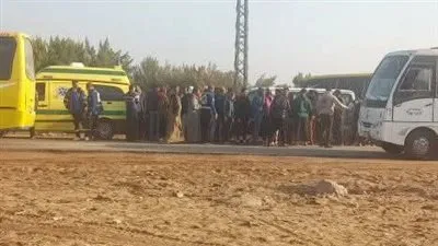 مصرع عامل وإصابة خمسة آخرين إثر تصادم أتوبيس بسيارتين على طريق السادات بالمنوفية