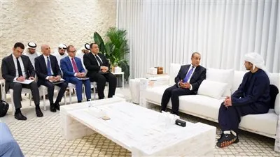 وزير الخارجية يزور الإمارات الشقيقة ويعقد جلسة مباحثات مع نظيره الإماراتي