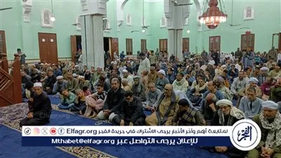 بالصور.. 5 آلاف صائم يحتفلون بليلة القدر بساحة الشيخ الطيب غرب الأقصر