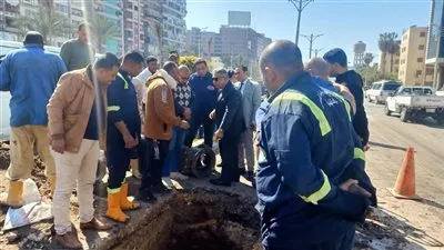 محافظ الدقهلية: متابعة مستمرة لأعمال إحلال وتجديد خط مياه الشرب بشارع الجيش بالمنصورة