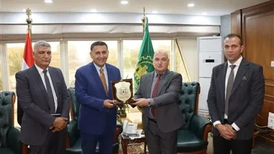 تعاون جديد بين القليوبية وشركة بنها للصناعات الإلكترونية لدعم التصنيع المحلي والتنمية