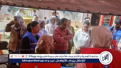 وكيل صحة أسيوط يتفقد القافلة الطبية بحديقة الفردوس بحى شرق فى ثانى أيام العيد 