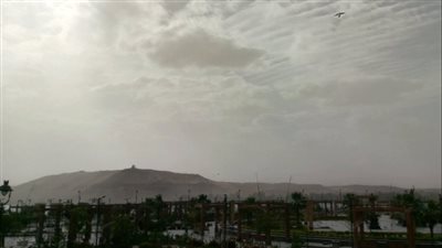 محافظ أسوان يرفع حالة الطوارئ القصوى لمواجهة تقلبات الطقس