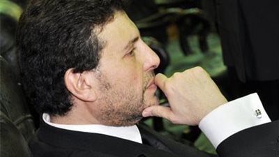 هاني شاكر يتجاوز مرحلة الخطر ويبدأ رحلة علاج جديدة في باريس