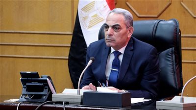 محافظ الاسماعيلية يتابع تداعيات موجة الطقس السيء من خلال أجهزة الشبكة الوطنية للطوارئ والسلامة العامة