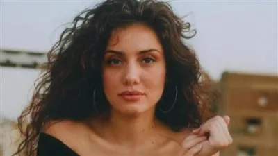 اليوم.. أولي جلسات محاكمة الفنانة جيهان الشماشرجي بتهمة السرقة بالإكراه