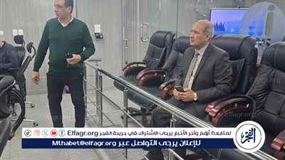 عبر مركز سيطرة الشبكة الوطنية للطوارئ.. سكرتير عام الفيوم يتابع تداعيات الطقس السيئ وجهود كسح مياه الأمطار