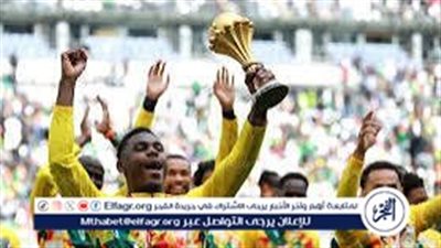 رغم قرار كاف بسحب لقب كأس الأمم الإفريقية.. منتخب السنغال يحتفل بالكأس عقب الفوز على منتخب بيرو وديا 