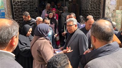 محافظ الدقهلية في جولة مفاجئة بعيادات ابن لقمان للتأمين الصحي لمتابعة انتظام الخدمة الطبية وتوفير الأدوية