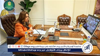 وزيرة التنمية المحلية والبيئة تتابع مع المحافظين تنفيذ قرارات غلق المحال التجارية 
