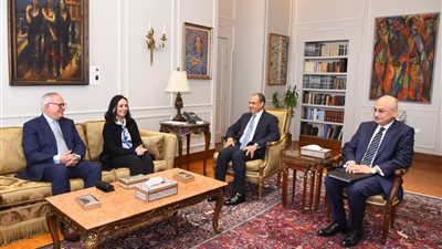 وزير الخارجية يلتقي وزيرة التضامن الاجتماعي ورئيس منظمة تضامن الشعوب الأفروآسيوية
