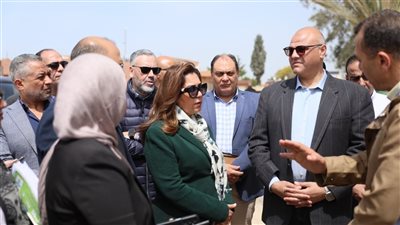 وزيرة التنمية المحلية والبيئة ومحافظ الإسكندرية يتفقدان مركز الناصرية