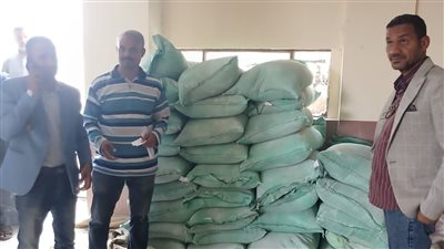 بتوجيهات محافظ قنا.. ضبط 43 جوال دقيق مدعم قبل بيعها في السوق السوداء بمركز قوص ​