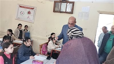 الرشيدي يستأنف جولاته الميدانية لمتابعة مدارس إدارة شرق المنصورة التعليمية 