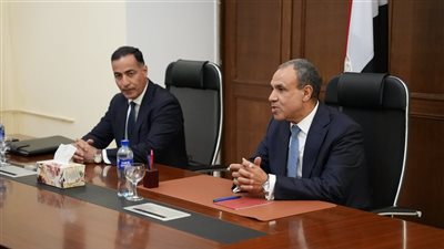 وزير الخارجية يلتقي أبناء الجالية المصرية في موسكو ويؤكد حرص الدولة على دعم المصريين بالخارج