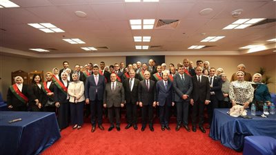 وزير العدل يشهد أداء اليمين القانونية لأعضاء النيابة العامة الجدد من دفعتين بحضور النائب العام