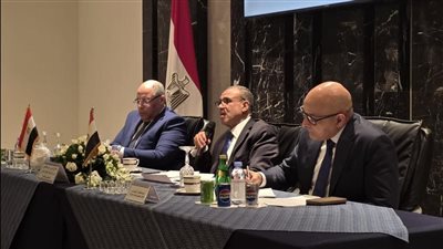 وزير الخارجية يلتقي أبناء الجالية المصرية في الكويت (صور)