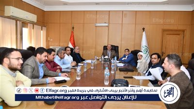 سكرتير عام الفيوم يناقش أعمال رفع كفاءة وصيانة الطرق بخطة المحافظة