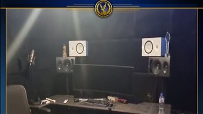 ضبط مدير استوديو تسجيل صوتي دون ترخيص بالعجوزة