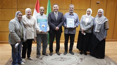 محافظ القليوبية يسلم أول عقود تقنين أراضي الدولة ويؤكد استمرار تسريع الإجراءات