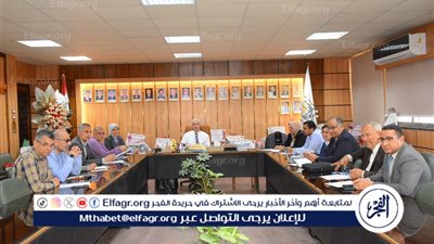 جامعة أسيوط تناقش تعزيز الابتكار ودعم مشروعات الطلاب