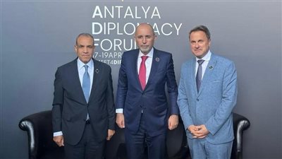 وزير الخارجية يلتقي مع وزيرى خارجية الأردن ولوكسمبورج على هامش منتدى أنطاليا الدبلوماسي
