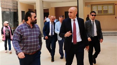 عبداللطيف يتفقد عددا من مدارس المرج لمتابعة خطة هيئة الأبنية التعليمية للاستعداد للعام الدراسي المقبل 