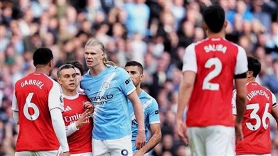 كم نقطة يحتاجها مانشستر سيتي للتتويج بالدوري الإنجليزي بعد إسقاط أرسنال؟