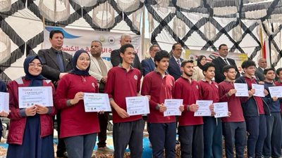 وزير التعليم يهنئ طلاب الثانوية العامة بحصولهم على شهادات معتمدة من اليابان في البرمجة والذكاء الاصطناعي