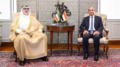 وزيرا خارجية مصر والكويت يعقدان مشاورات سياسية في القاهرة ويؤكدان عمق العلاقات الأخوية بين البلدين الشقيقين
