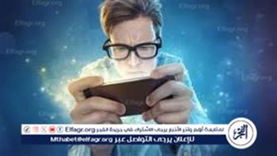 شباب أميركيون يروون تجربتهم مع “الانفصال الرقمي”.. شهر بلا هواتف ذكية يكشف آثار الإدمان التكنولوجي