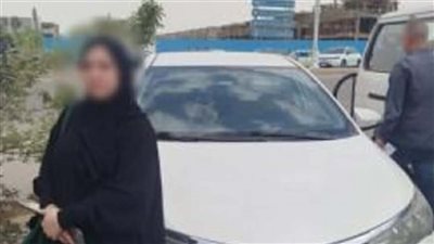 القبض على سيدة لتلاعبها بلوحات سيارتها المعدنية للتهرب من المخالفات بمدينة نصر