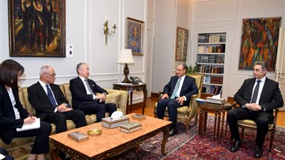 وزير الخارجية يلتقي المبعوث الياباني لغزة: لن نسمح بصرف الاهتمام الدولي عن فلسطين