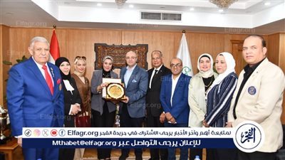 محافظ الفيوم يستقبل وفد نادي 